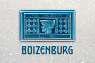 Boizenburg: A Retro Display Font for Creative Web Design